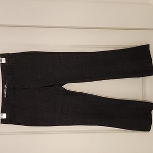 Old Navy Pixie Mid-rise Straight Leg Cropped Pants, size 4